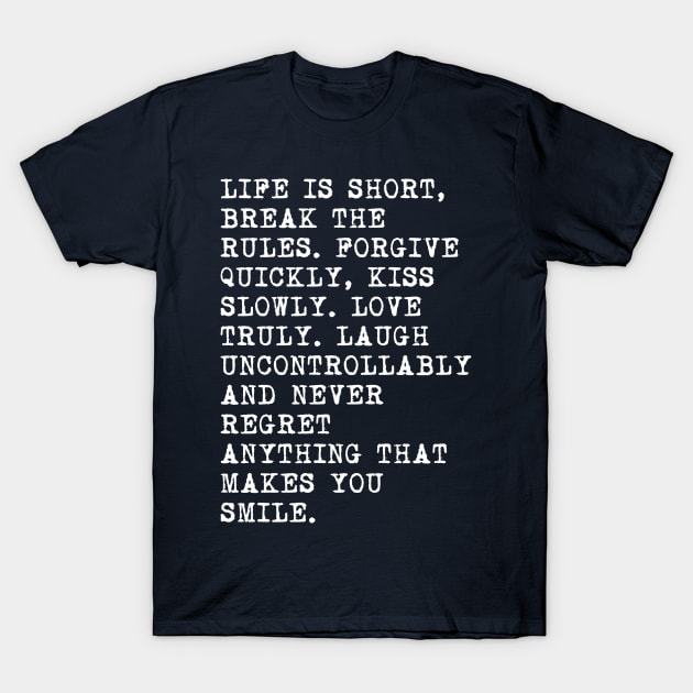 Mark Twain Quote T-Shirt by PallKris